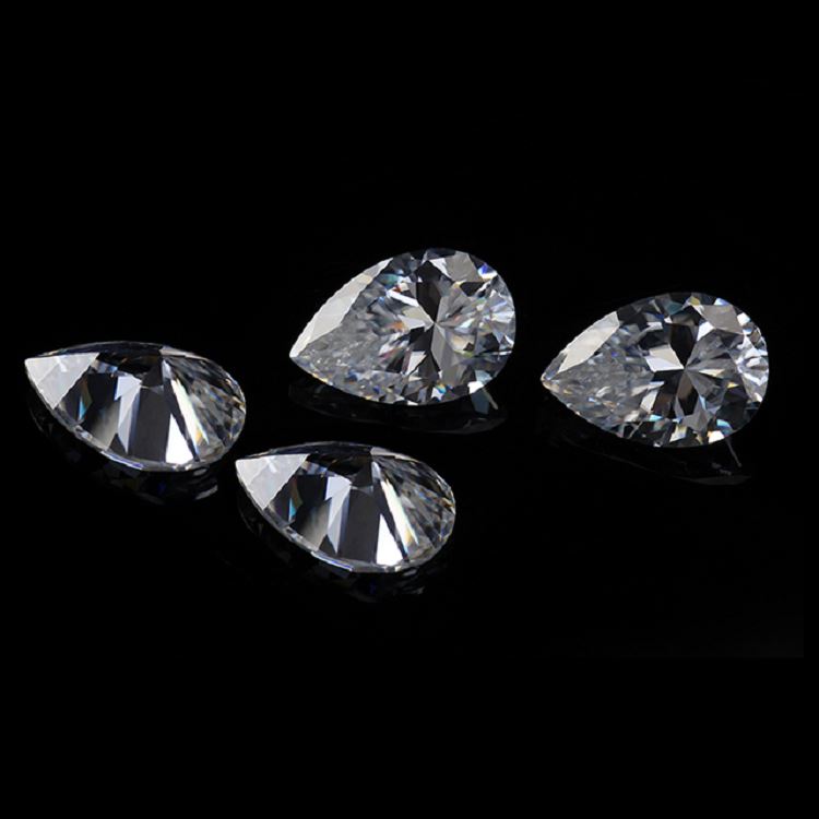 pear-shape-moissanite-D-or-E-color