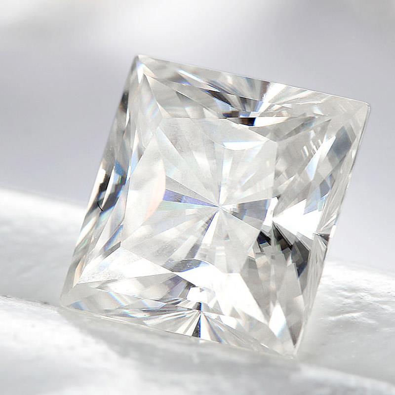Square-brilliant-moissanite-stone-Size-8-8mm-2-7-carat-diamond-Excellent-white-DEF-color