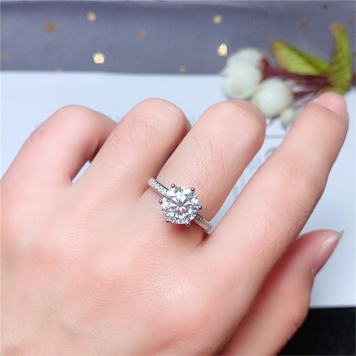 Real 1 Carat D Color Moissanite Wedding Rings For Women Top Quality 18K White Gold Color 100% 925 Sterling Silver Jewelry